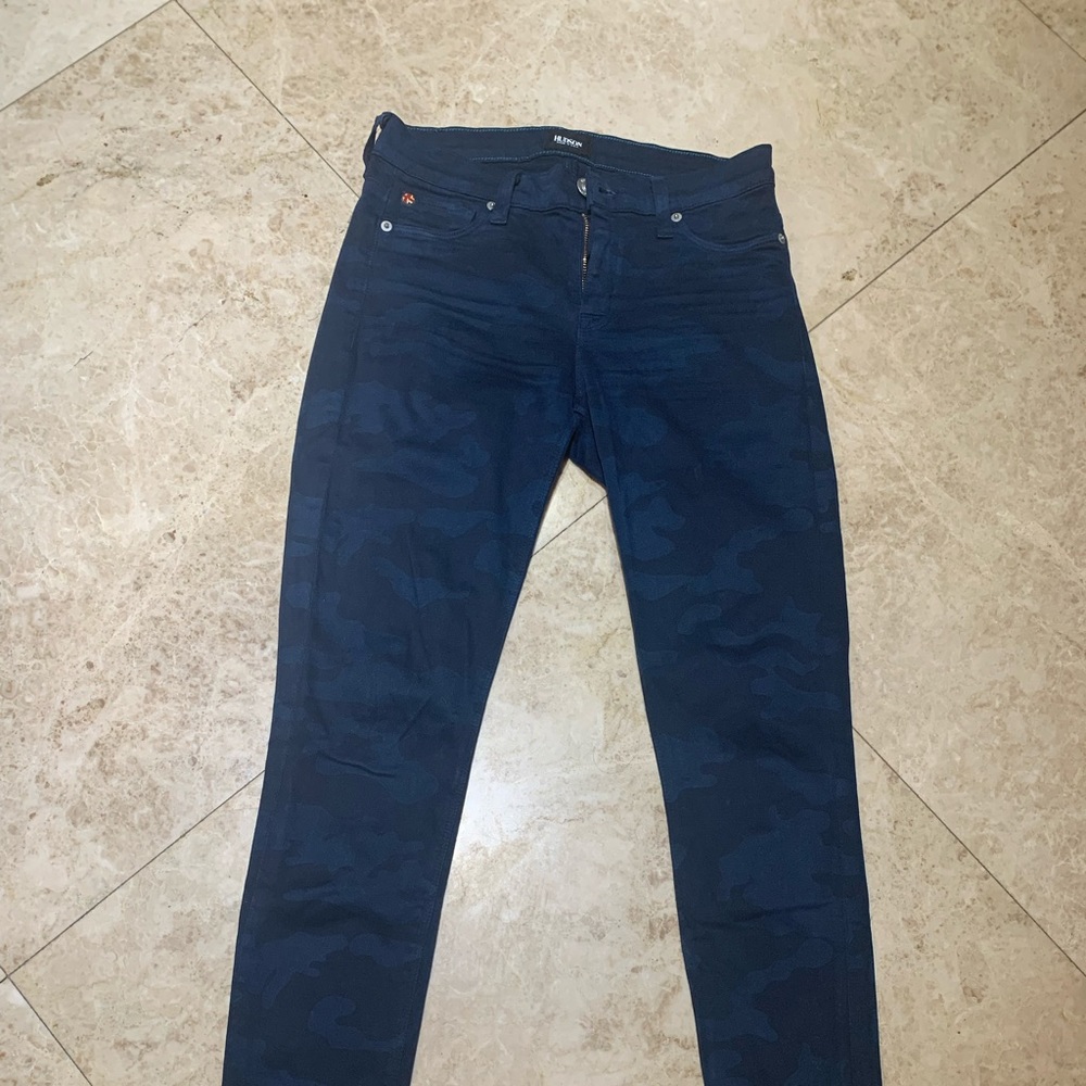 Hudson size 26